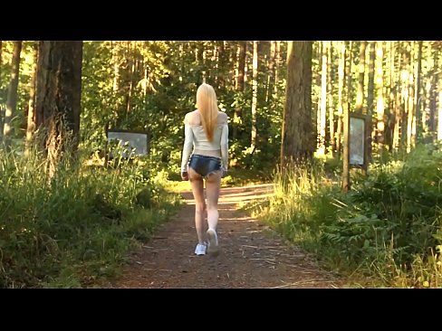 ❤️ Ilus naine liigub aeglaselt, mitte alasti video Porno at us et.it-com.top ☑